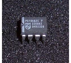 PCF 8582 E ( 256 x 8-bit CMOS EEPROM mit I2C-bus interface )
